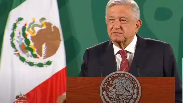 “Nos vamos a presentar los videos sobre los avances de obra porque ya empezó la veda electoral de modo que vamos a hablar de asuntos generales", señaló