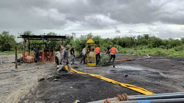 ? Gobierno y familias llegan a acuerdo; las maniobras continuarán hasta encontrarlos