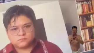 Difunden memes de la parición inesperada de mujer  durante la transmisión de aspirante a dirigente de Morena Gibrán Ramírez