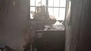 Cortocircuito en el cargador de un celular provoca incendio en una casa en Ciudad Caucel, en Mérida
