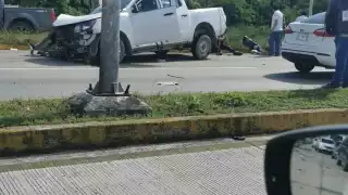 Hasta el momento se ha reportado a una persona lesionada tras otro accidente vehicular en la carretera Puerto Morelos-Cancún