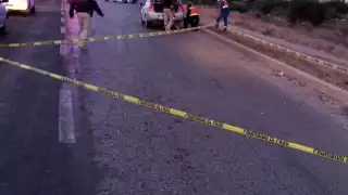 La Secretaría de Seguridad Pública de San Luis Potosí ayudaron a varios automovilistas afectados por ponchallantas tirados en la carretera