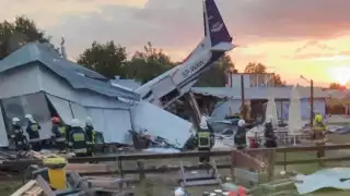 Accidente de avioneta deja al menos cinco muertos en Polonia