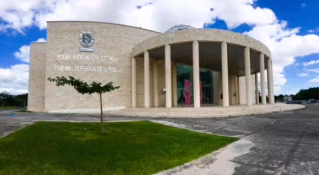 Tras 30 años, el Poder Judicial se reforma para agilizar sus funciones, según la iniciativa de Vila Dosal. Foto: Poder Judicial de Yucatán