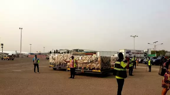 Ghana recibió 600 mil dosis de vacunas a través del mecanismo COVAX Ghana recibió 600 mil dosis de vacunas a través del mecanismo COVAX