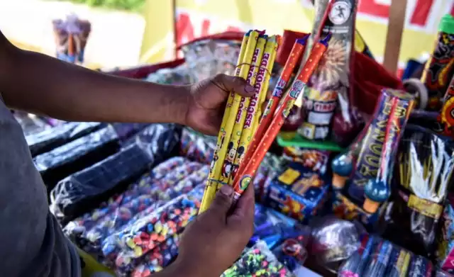 Autoridades se deslindan mientras crece comercio ilegal de explosivos