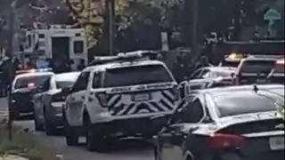 Dos policías fueron atacados por un hombre que portaba un rifle