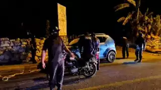 El afectado hacía la cobertura del momento cuando agentes locales resguardaban el automóvil del alcalde tras un accidente