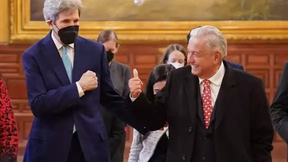 El presidente Andrés Manuel López Obrador y John Kerry se reúnen en Sonora El presidente Andrés Manuel López Obrador y John Kerry se reúnen en Sonora