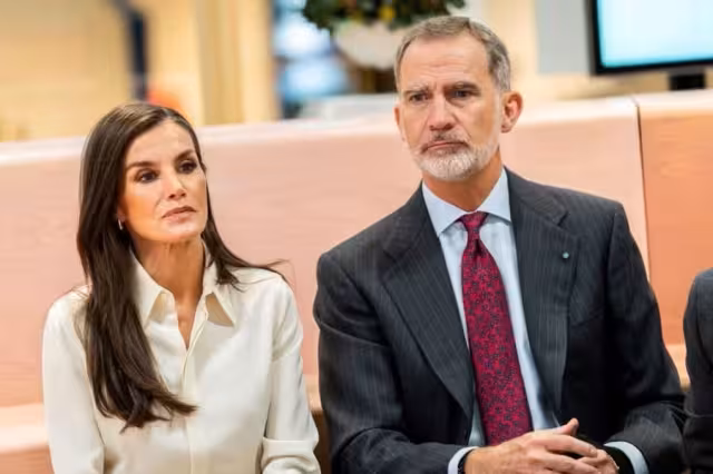 Aseguran que Reina Letizia tuvo amorío con Fher de Maná