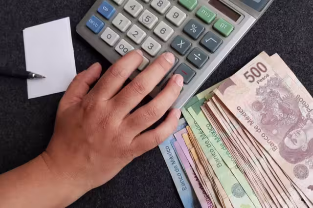 ¿Cómo exigir el pago de doble aguinaldo en 2023?