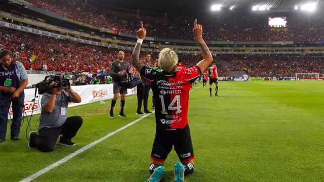 Luis Reyes fue el primer anotador de la noche