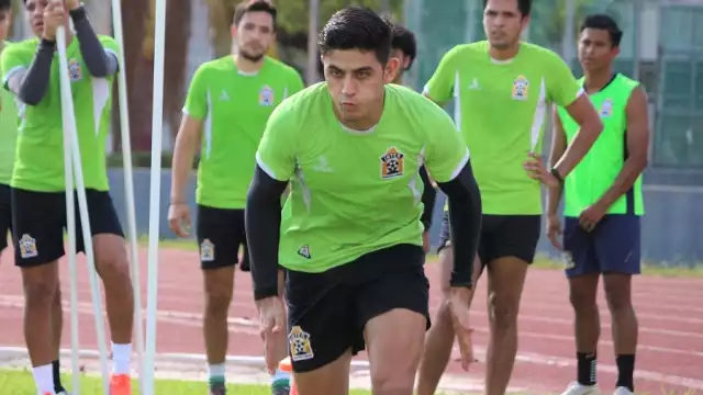 El trabajo físico fue coordinado por el profesor Sergio Jeraldino y el auxiliar técnico, José Solares