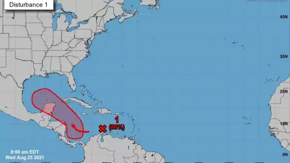 De continuar su trayectoria pasará sobre la Península de Yucatán De continuar su trayectoria pasará sobre la Península de Yucatán