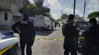 Ejecutan a dueño de un Six en la Región 239 de Cancún  