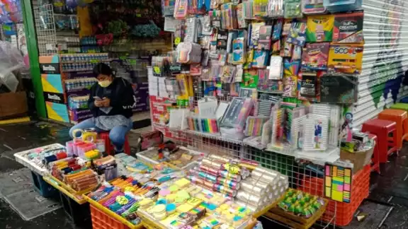 El beneficio de Uniformes Escolares y Útiles 2023 estará disponible para aquellos que sean beneficiarios del programa Mi Beca para Empezar.