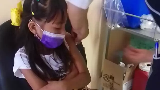 Realizan segundo día de vacunación en Sabancuy a menores de cinco a 11 años