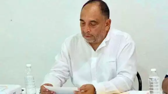 Alcalde de Hopelchén responde con burlas a denuncias por despojo de terreno