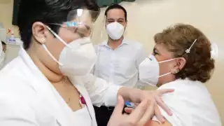 Este día inició el proceso de vacunación en Yucatán