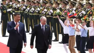 Encuentro Xi-Putin refuerza lazos y apuesta por solución política en Ucrania, descartando presiones de Occidente