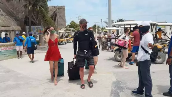 Hoteleros aplican rigurosamente las medidas sanitarias Hoteleros aplican rigurosamente las medidas sanitarias