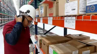 Claudia Sheinbaum niega salida de Zoé Robledo del IMSS, pero confirma cambios en Birmex 