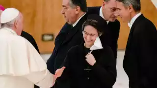 Sheinbaum celebra nombramiento de Raffaella Petrini en el Vaticano y llama "progresista" al Papa Francisco