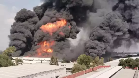 Así luce el incendio en Ecatepec, Estado de México Así luce el incendio en Ecatepec, Estado de México