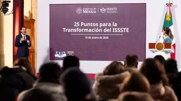 Martí Batres, titular del ISSSTE, subrayó que para este gobierno es muy importante “darle un gran apoyo al ISSSTE, un buen empujón”