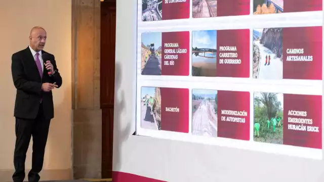 Jesús Antonio Esteva Medina, secretario de Infraestructura, Comunicaciones y Transportes (SICT)