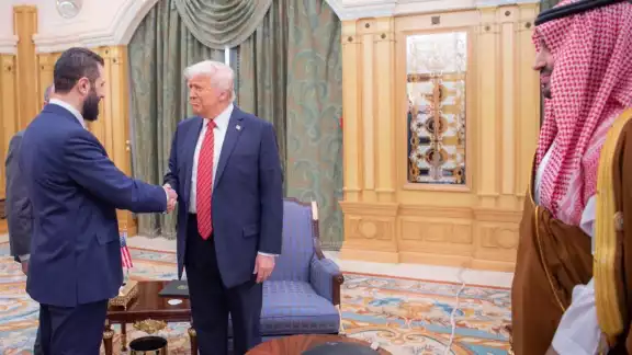 El presidente de Estados Unidos, Donald Trump, elogió públicamente al nuevo líder sirio, Ahmed al Sharaa