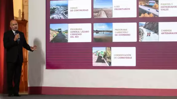 Jesus Antonio Esteva Medina, titiular de la Secretaría de Infraestructura, Comunicaciones y Transportes
