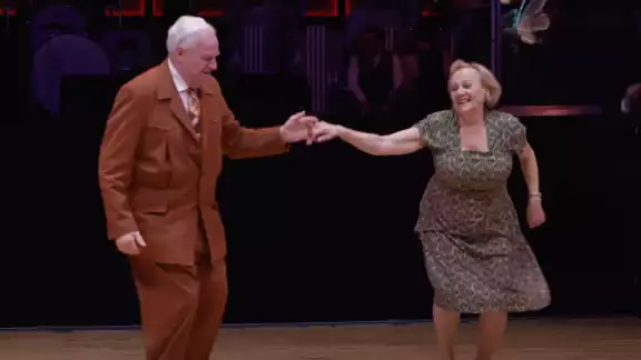 Los abuelitos son famosos por participar en concursos de baile Los abuelitos son famosos por participar en concursos de baile