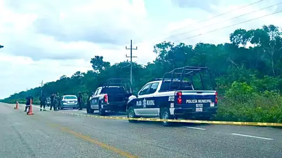 El policía iba con dos acompañantes que resultaron heridos El policía iba con dos acompañantes que resultaron heridos