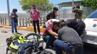 Hospitalizan a motociclista después de fuerte choque en Ciudad del Carmen