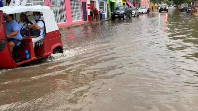 Los chubascos cayeron por más de una hora sobre el municipio de José María Morelos, en la Zona Centro de Quintana Roo