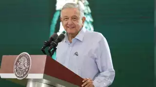 El presidente Andrés Manuel López Obrador dio a conocer que, el próximo 1 de diciembre, a las 17:00 horas, ofrecerá un informe en el Zócalo democrático de la Ciudad de México