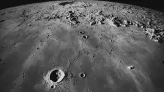 NASA revela posible nuevo cráter en la Luna por impacto de sonda rusa