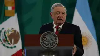 El presidente de México leyó una carta en donde pidió a los gobernadores de todas la entidades trabajar para conseguir una auténtica democracias