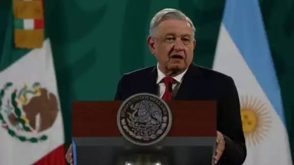 El presidente de México leyó una carta en donde pidió a los gobernadores de todas la entidades trabajar para conseguir una auténtica democracias