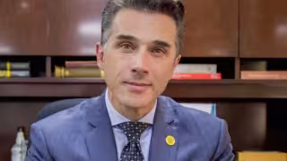 Sergio Mayer revela por primera vez varias de sus experiencias en el  grupo Garibaldi