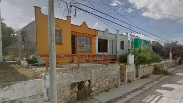 El lugar fue cercado mientras elementos de la policía y la Semefo realizaban el levante del cuerpo