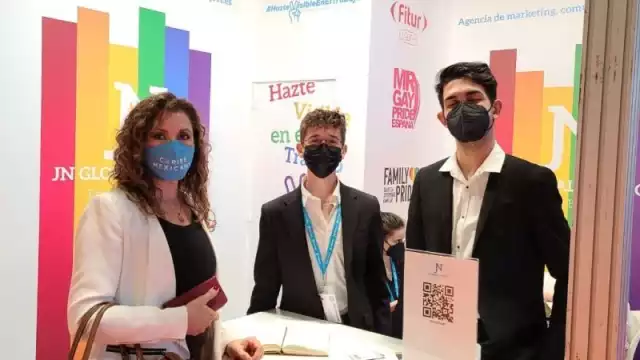 Medina perteneció al equipo de Laura Beristain Navarrete. Es madre de Luis Allan Ochoa, actual Décimo primer Regidor en Solidaridad