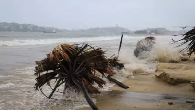 Tormenta Tropical Odette se forma en la costa atlántica de Estados Unidos