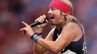El portal TMZ reveló que el problema médico de Bret Michaels fue a causa de un medicamento