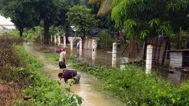 Las lluvias de la Onda Tropical 36 provocaron inundaciones en 30 viviendas de las comunidades de Chac Chaito y Pixoyal, en Champotón.