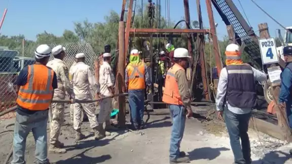 Los mineros llevan 192 horas aprisionados en el subsuelo. Hasta ahora se desconoce si siguen con vida