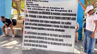 “Recibos llegan hasta los 2 mil pesos": Vecinos protestan contra Aguakan y CAPA por falta de agua y altos cobros en Cancún