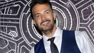 En conferencia de prensa, Anna Ferro, esposa del famoso, reveló que su esposo murió de una neumonía.
