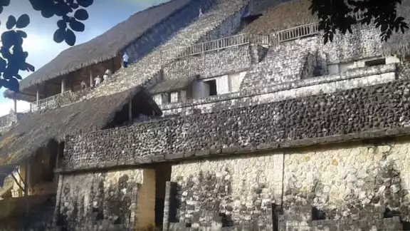 Ek Balam mide seis metros más alto que Chichén Itzá, la zona arqueológica más visitada en Yucatán Ek Balam mide seis metros más alto que Chichén Itzá, la zona arqueológica más visitada en Yucatán